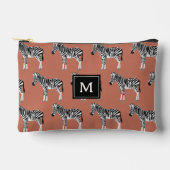 Zebra Exotic Animal Muster Terracotta Monogram Zubehörtasche (Vorderseite)