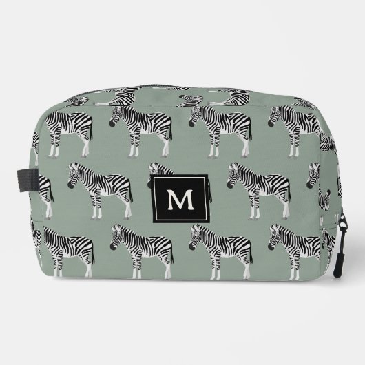 Zebra Exotic Animal Pattern Sage Green Monogram Waschbeutel (Vorderseite)