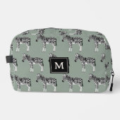 Zebra Exotic Animal Pattern Sage Green Monogram Waschbeutel (Vorderseite)