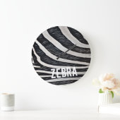 Zebra Fur Schwarz-Weiß-Design für Tierlover Große Wanduhr (Zuhause)