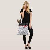 Zebra-Haut Schwarz-weiße Tigerstreifen pink Tasche (Am Model)