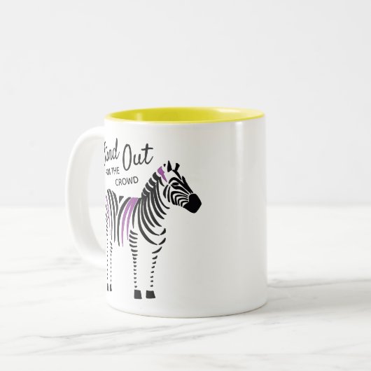 Zebra hebt sich von der Menge ab Zweifarbige Tasse (Vorderseite Links)