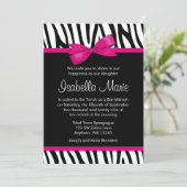 Zebra Hot Pink Printed Bow Bat Mitzvah Einladungen (Stehend Vorderseite)