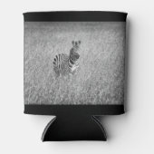 Zebra in hohem Gras Dosenkühler (Vorderseite)