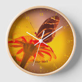 Zebra longwing butterfly on Tithonia flower Uhr (Vorderseite)