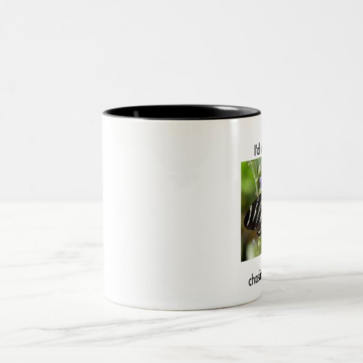 Zebra Longwing Butterfly Tasse. Zweifarbige Tasse (Mittel)