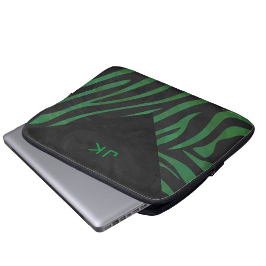 Zebra Monogram Black and Green Print Laptopschutzhülle (Vorne Knopf)