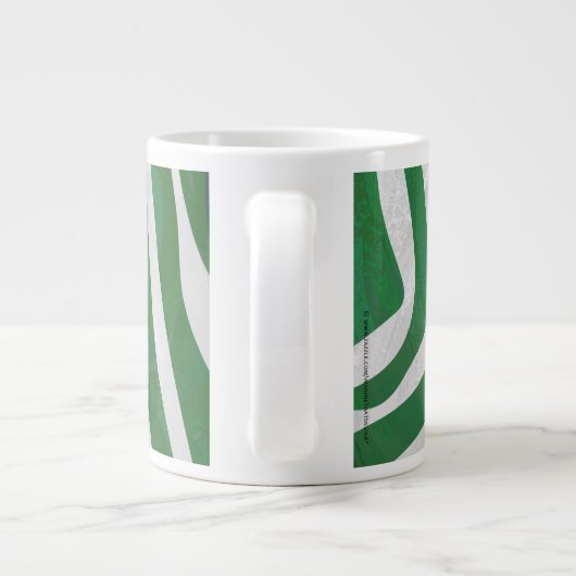Zebra Monogram, Grün und Weiß Jumbo-Tasse (Rückseite)