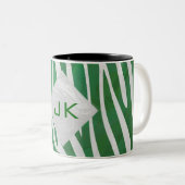Zebra Monogram, Grün und Weiß Zweifarbige Tasse (VorderseiteRechts)