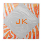 Zebra Monogramm Orange und Weiß Fliese (Vorderseite)