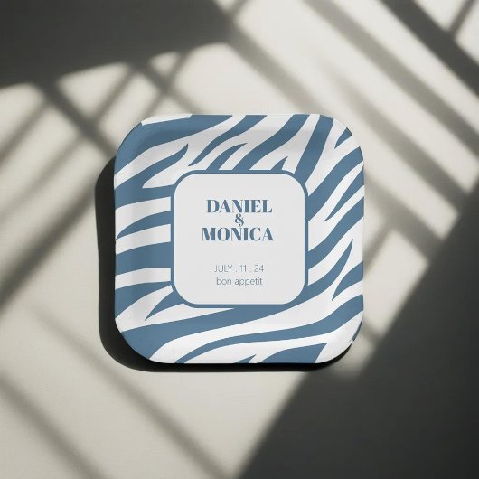 Zebra Pastel Blue Paper Tellers & Bowls - Stilvoll Pappteller