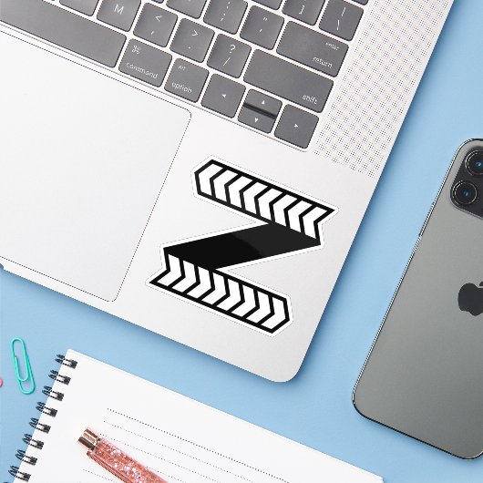 Zebra-Pfeil Stil Buchstabe Z Monogramm Aufkleber (Laptop mit iPhone)