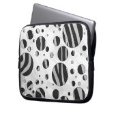 Zebra Polka Dot Black und Light Gray Laptopschutzhülle (Vorderseite Links)
