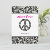 Zebra Print Peace Sign Geburtstagsparty Einladung (Stehend Vorderseite)