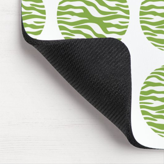 Zebra Print Polka Dots Mousepad (Ecke)