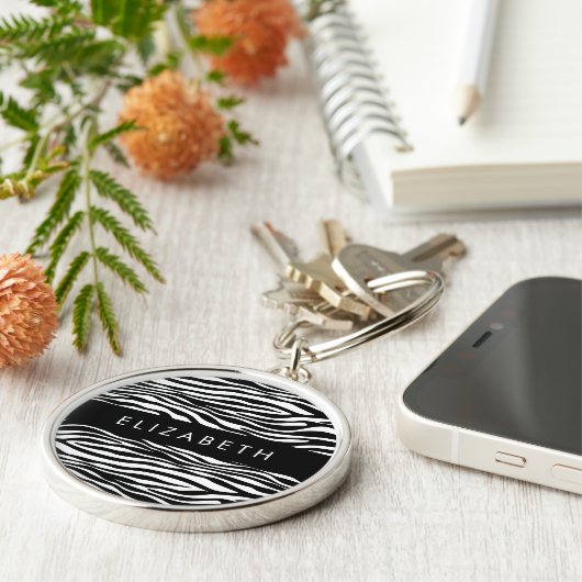 Zebra Print, Streifen, Schwarz und Weiß, Ihr Name Schlüsselanhänger (Seite)