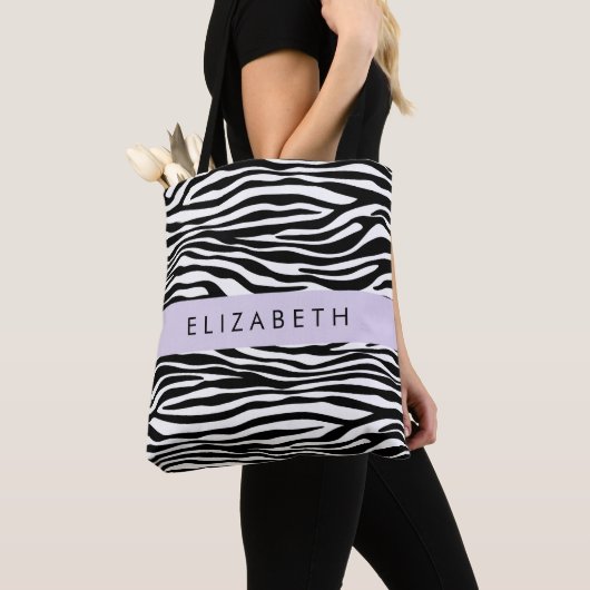 Zebra Print, Streifen, Schwarz und Weiß, Ihr Name Tasche (Von Nahem)