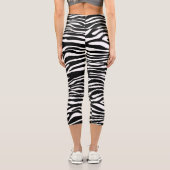 Zebra Print, Zebrastreifen, schwarz und weiß Capri Leggings (Rückseite)