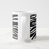 Zebra Print, Zebrastreifen, schwarz und weiß Jumbo-Tasse (Rückseite)