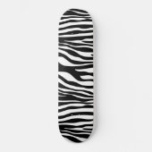 Zebra Print, Zebrastreifen, schwarz und weiß Skateboard (Vorderseite)