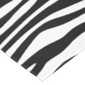 Zebra Print, Zebrastreifen, schwarz und weiß Tischdecke (Schrägansicht)