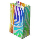 Zebra Rainbow und White Print Kleine Geschenktüte (Rückseite Schrägansicht)