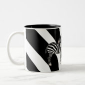 Zebra-Umarmungen Zweifarbige Tasse (Links)