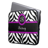 Zebra und lila Spitze-Monogramm-Laptop-Hülse Laptopschutzhülle (Vorderseite Links)