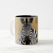 Zebras im hohen Gras Zweifarbige Tasse (Vorderseite Links)