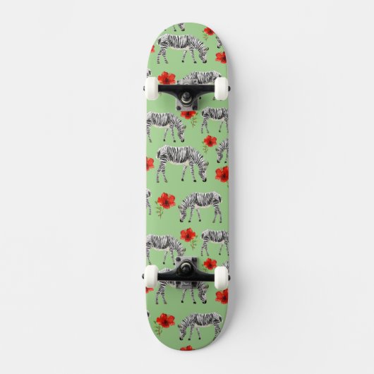 Zebras unter Hibiskus-Blumen Skateboard (Vorderseite)