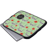 Zebras unter Monogramm der Hibiskus-Blumen-| Laptopschutzhülle (Vorne Knopf)