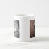 Zehn der Statue in römischen Ruinen Kaffeetasse (Mittel)