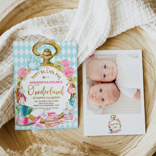 Zehn Fotos beobachten Alice in Onederland Geburtst Einladung