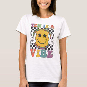 Zehn ist ein 10. Geburtstag Groovy Happy 10 Jahre T-Shirt