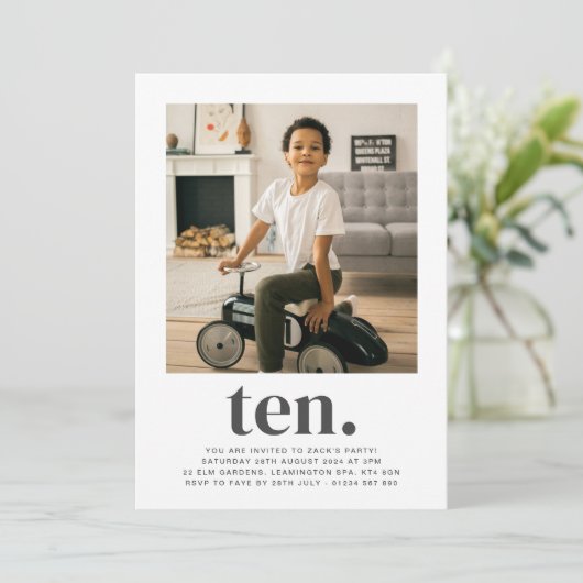 Zehn Square Foto Erster Geburtstag Einladung (Stehend Vorderseite)