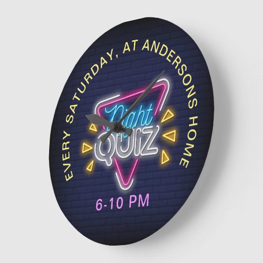Zeichen für den Neonstil von Quiz-Nacht-Text Große Wanduhr (Winkel)