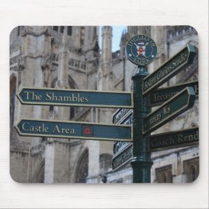 Zeichen vor York-Münster - York, England Mousepad