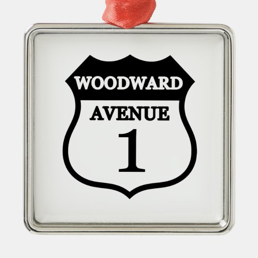 Zeichen Woodward Geschenke des Woodward Ornament Aus Metall (Vorne)