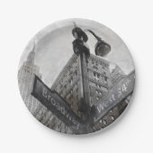 Zeichenpapier-Teller für die Breitengrabecke - NYC Pappteller (Vorderseite)