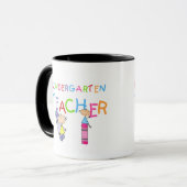 Zeichenstift-Kindergärtnerin-T-Shirts und Tasse (Vorderseite Links)