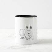 zeichn des niedlichen Teddybären akita cuddling Tasse (Zentrum)