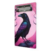 Zeichn eines Raben auf neonrosa Hintergrund Mini Klemmbrett (Gewinkelt2)