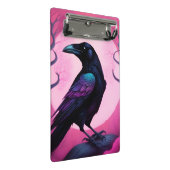 Zeichn eines Raben auf neonrosa Hintergrund Mini Klemmbrett (Schrägansicht)