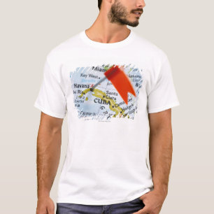 Zeichnen Sie das Button auf, das in Havana, Kuba T-Shirt