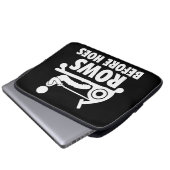 Zeilen vor dem Öffnen - Funny Rowing Machine Worko Laptopschutzhülle (Vorne Knopf)