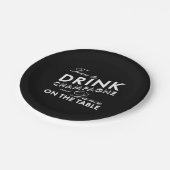 Zeit, Champagne zu trinken - Schwarzes Pappteller (Schrägansicht)