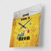 Zeit für eine kalte Biermauer Quadratische Wanduhr (Winkel)
