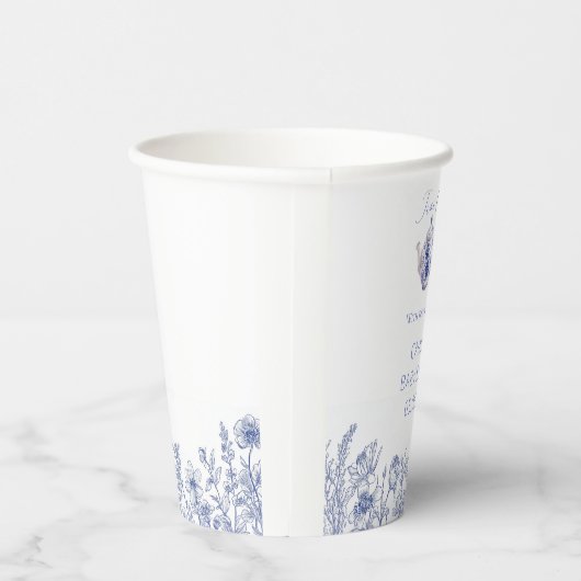 Zeit für Tee mit der Mami, um Toildusche zu sein Pappbecher (Rechts)