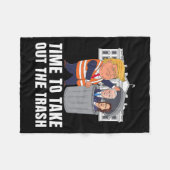 Zeit, um Trump aus dem Mülleimer zu holen Fleecedecke (Vorderseite (Horizontal))