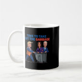Zeit, um Trump aus der Garbyge-Funny Garge zu hole Kaffeetasse (Links)
